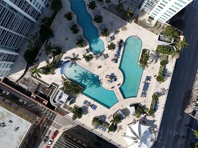 244 Biscayne Blvd # 446, Miami FL 33132