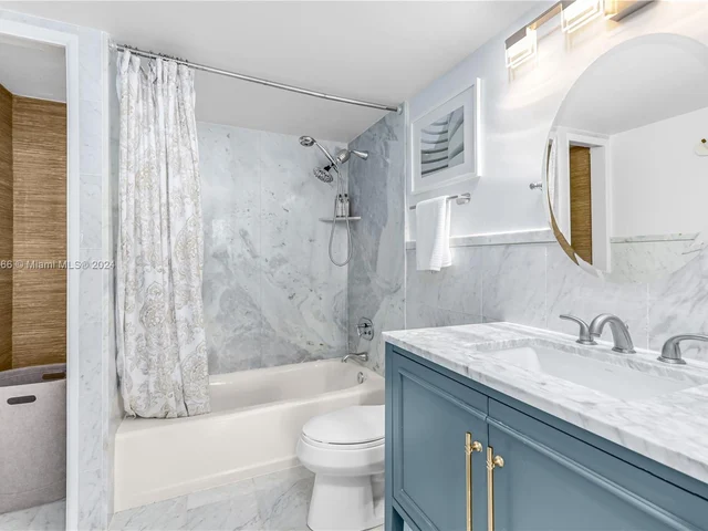 2450 NE 135th St # 1009, North Miami FL 33181