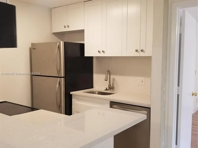 23 Crossing Circle # A, Boynton Beach FL 33435