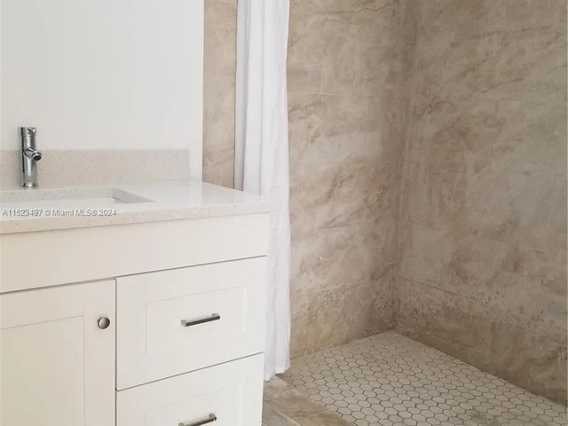 23 Crossing Circle # A, Boynton Beach FL 33435