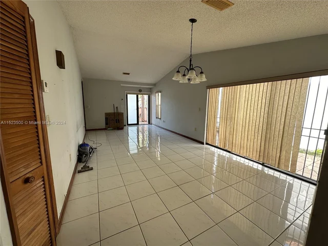 3853 SW 133rd Pl, Miami FL 33175