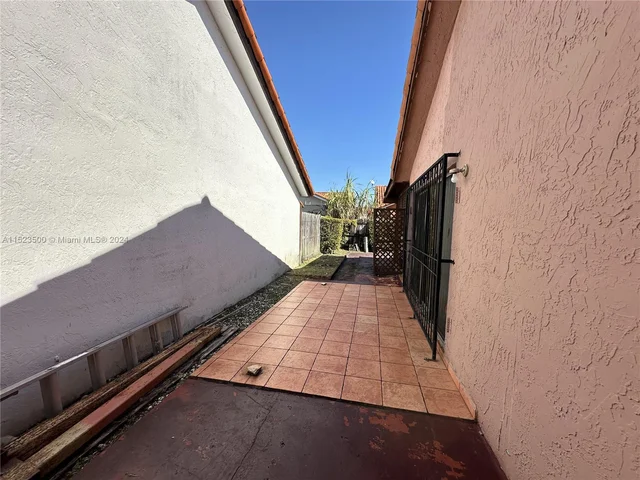 3853 SW 133rd Pl, Miami FL 33175