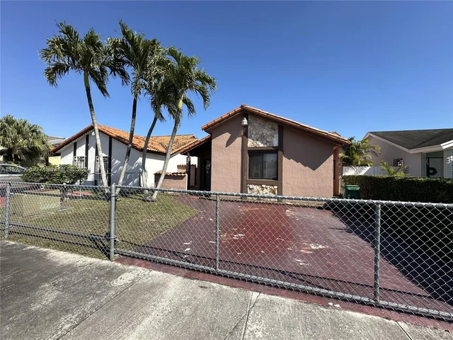 3853 SW 133rd Pl, Miami FL 33175