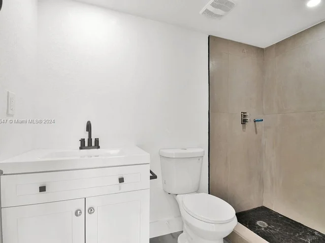 21130 NW 39th Ave, Miami Gardens FL 33055