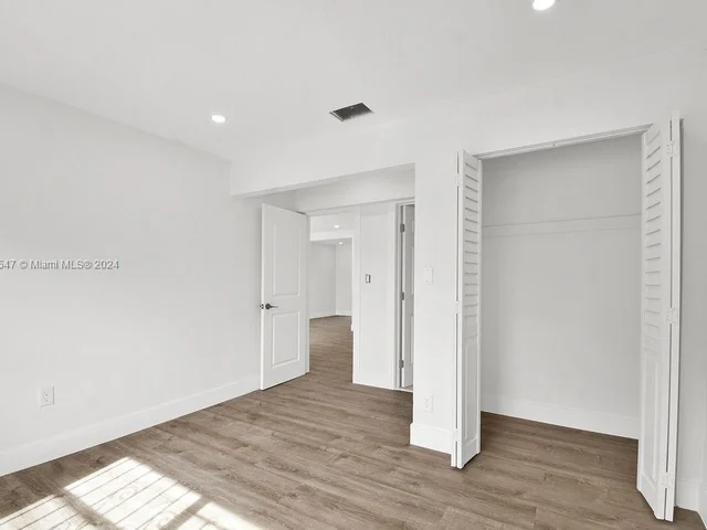 21130 NW 39th Ave, Miami Gardens FL 33055