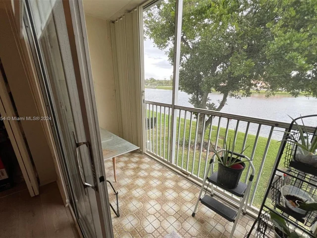 1301 SW 134th Way # 208B, Pembroke Pines FL 33027