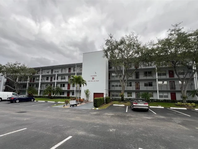 1301 SW 134th Way # 208B, Pembroke Pines FL 33027