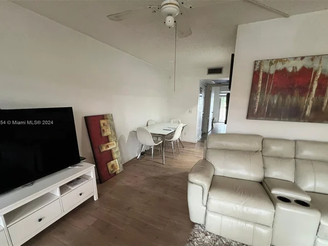 1301 SW 134th Way # 208B, Pembroke Pines FL 33027