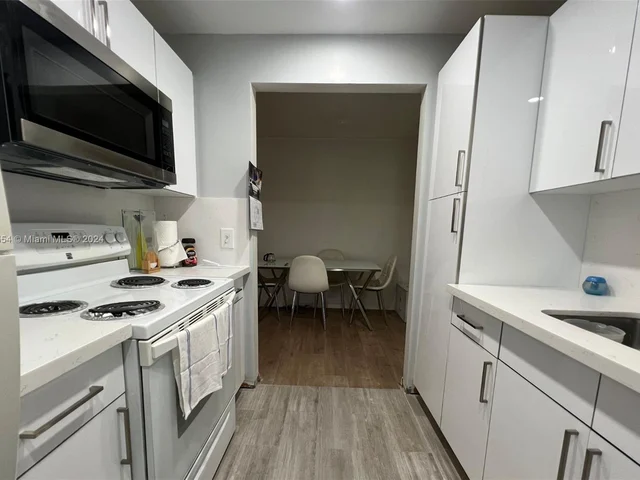 1301 SW 134th Way # 208B, Pembroke Pines FL 33027