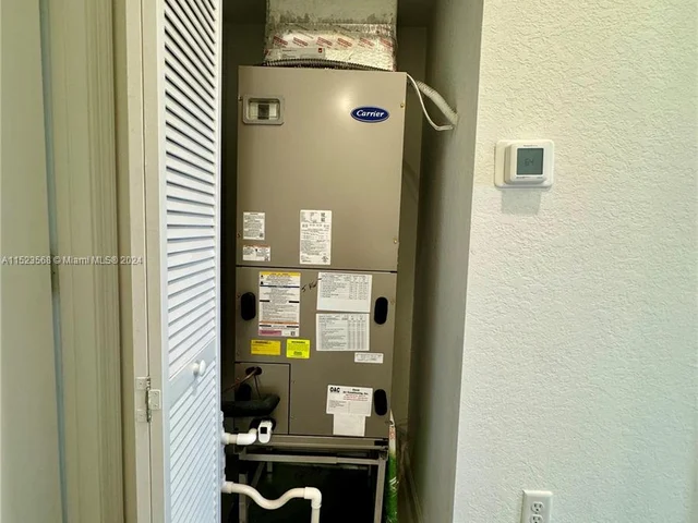 2604 SE 11th Ct, Homestead FL 33035