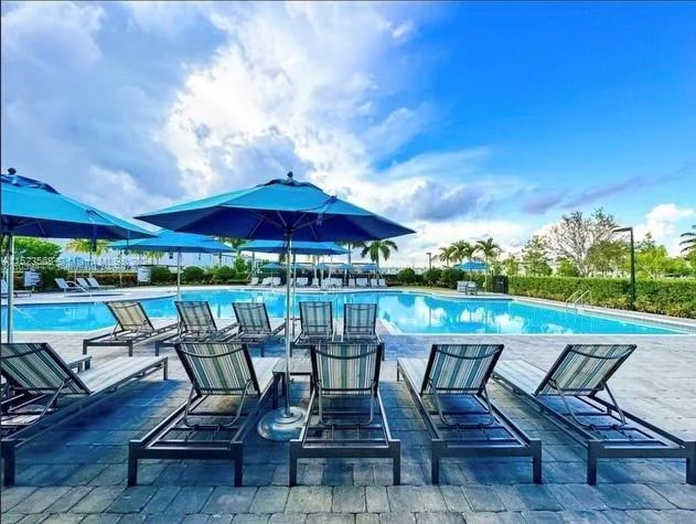 2604 SE 11th Ct, Homestead FL 33035