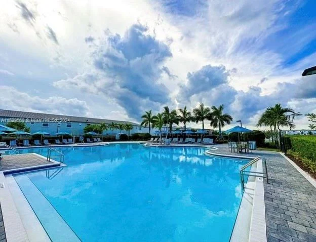 2604 SE 11th Ct, Homestead FL 33035