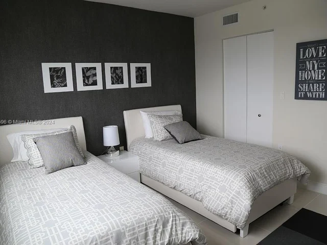 1861 NW S River Dr # 906, Miami FL 33125