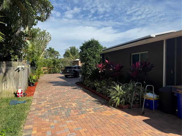 5371 Madison Rd # B, Delray Beach FL 33484