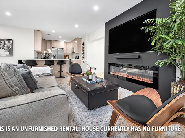 411 NE 58th Ct, Oakland Park FL 33334