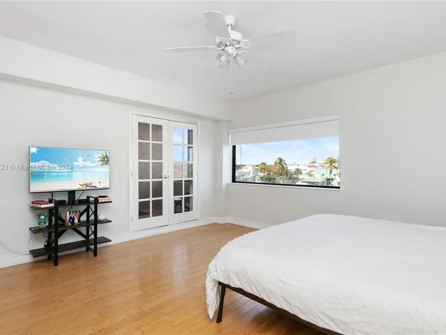 401 Poinciana Dr # 1225, Sunny Isles Beach FL 33160