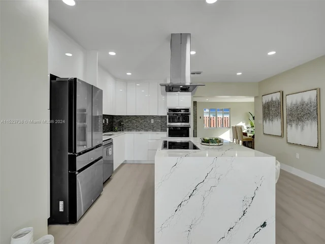 509 NE 28th St, Wilton Manors FL 33334