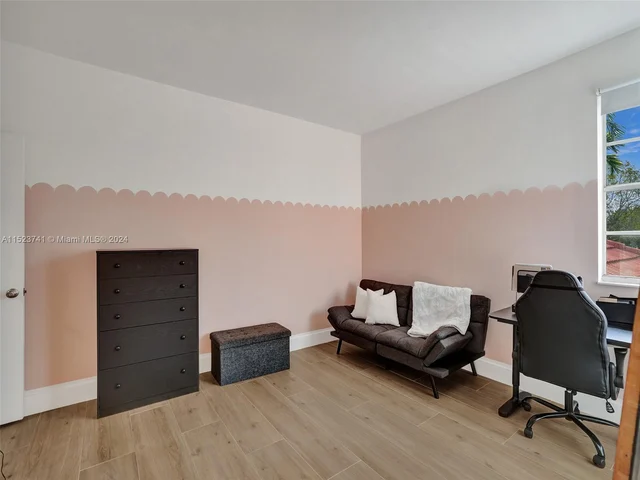 912 Sevilla Cir, Weston FL 33326