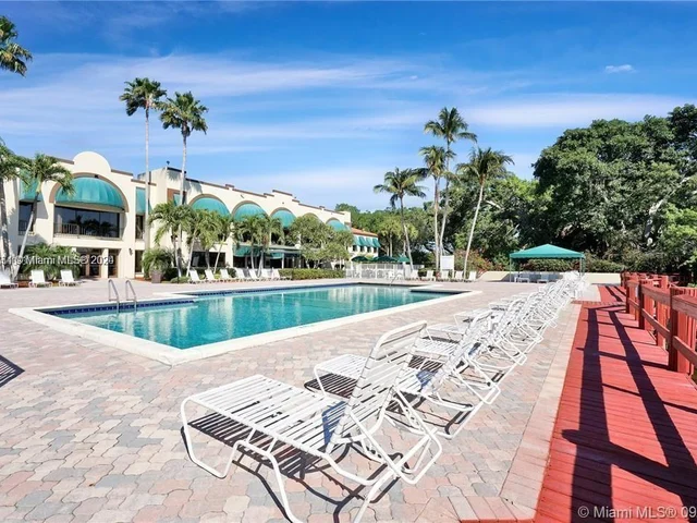 9440 Live Oak Pl # 401, Davie FL 33324