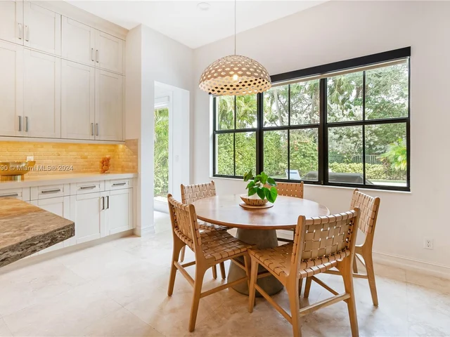 17662 Cadena Dr, Boca Raton FL 33496