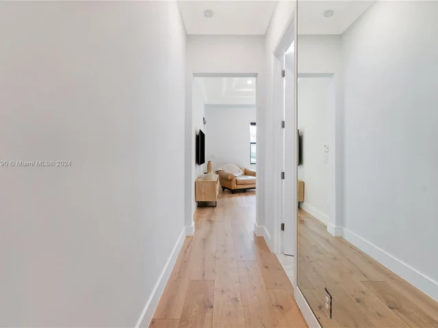 17662 Cadena Dr, Boca Raton FL 33496