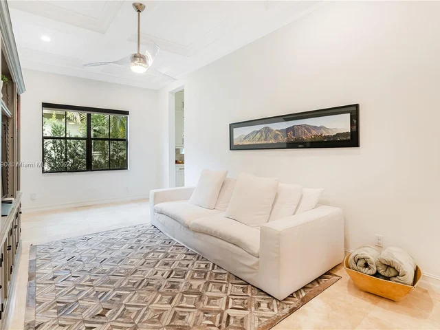 17662 Cadena Dr, Boca Raton FL 33496