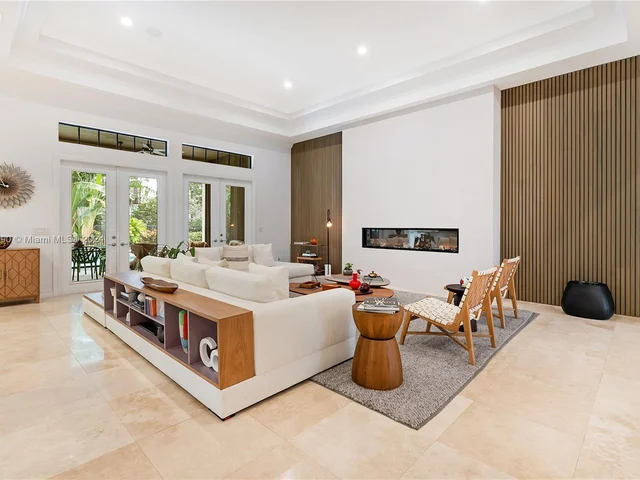 17662 Cadena Dr, Boca Raton FL 33496