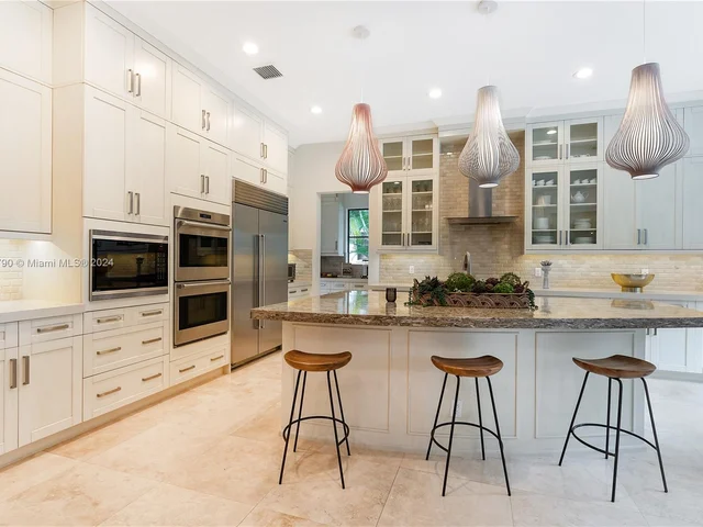 17662 Cadena Dr, Boca Raton FL 33496