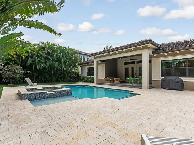 17662 Cadena Dr, Boca Raton FL 33496