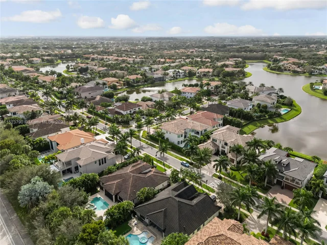 17662 Cadena Dr, Boca Raton FL 33496