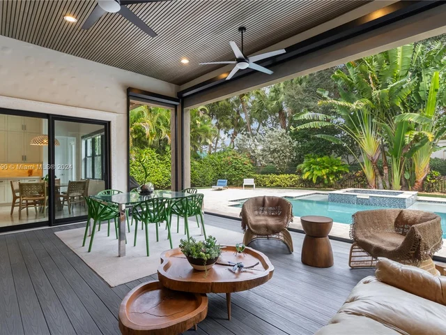 17662 Cadena Dr, Boca Raton FL 33496