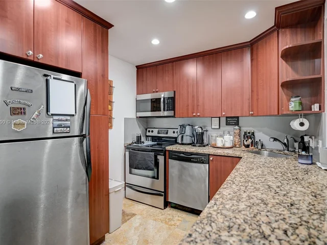 1455 N Treasure Dr # F, North Bay Village FL 33141