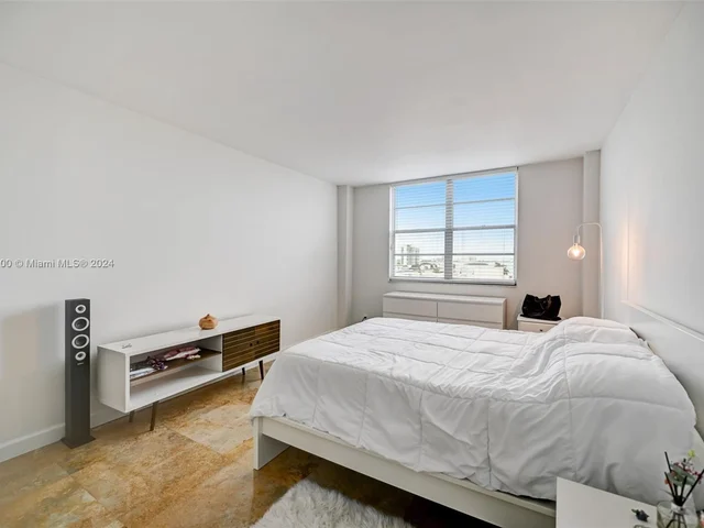 1455 N Treasure Dr # F, North Bay Village FL 33141