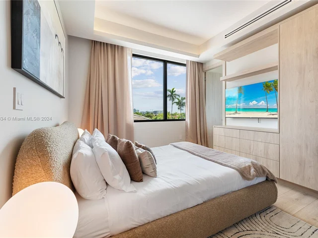 1200 NE 87th St, Miami FL 33138