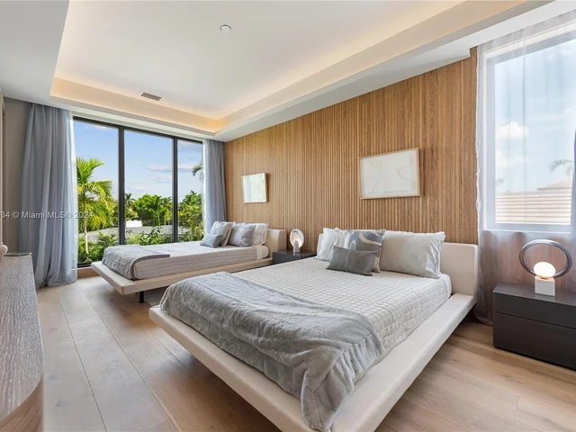 1200 NE 87th St, Miami FL 33138