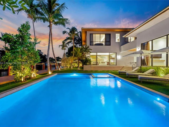 1200 NE 87th St, Miami FL 33138