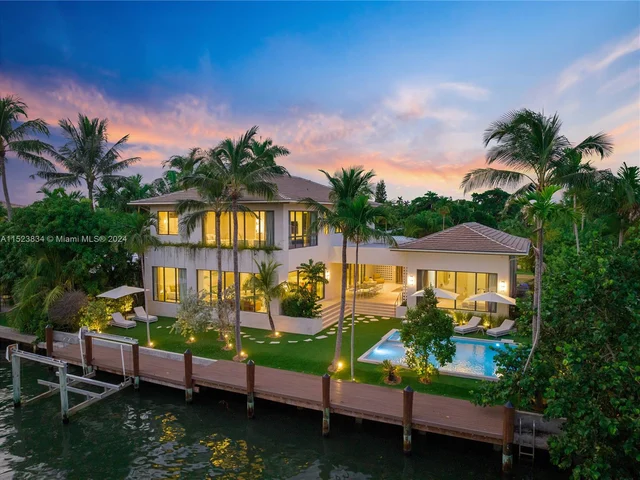 1200 NE 87th St, Miami FL 33138