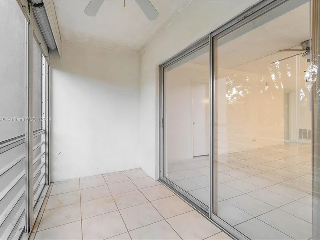 1638 Embassy Dr # 202, West Palm Beach FL 33401