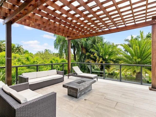 3300 Chase Ave, Miami Beach FL 33140