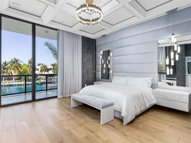 3300 Chase Ave, Miami Beach FL 33140