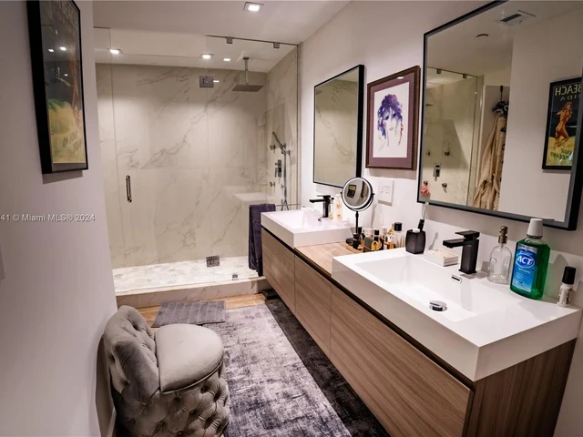 3340 NE 190th St # 707, Aventura FL 33180