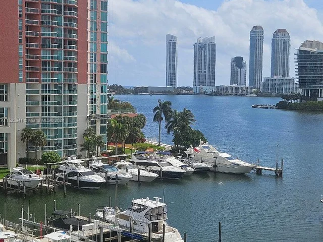 3340 NE 190th St # 707, Aventura FL 33180