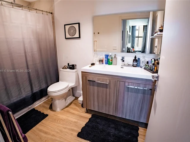 3340 NE 190th St # 707, Aventura FL 33180