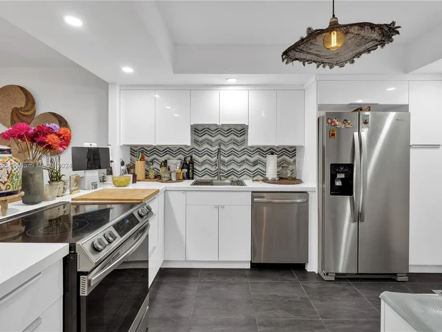 1301 NE Miami Gardens Dr # 1203W, Miami FL 33179