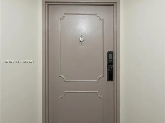 1301 NE Miami Gardens Dr # 1203W, Miami FL 33179