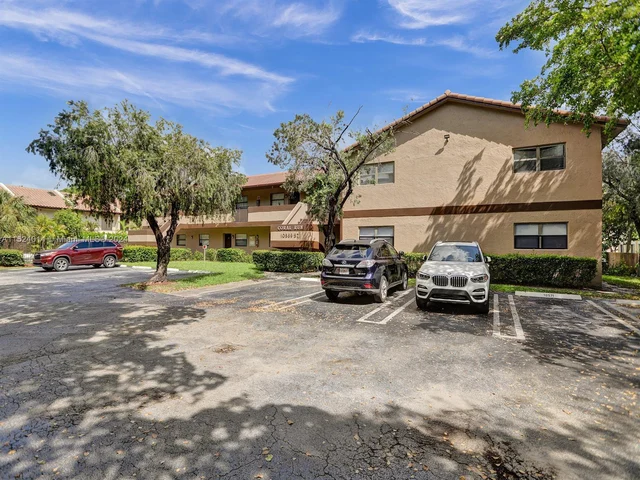 10571 Royal Palm Blvd # 10571, Coral Springs FL 33065