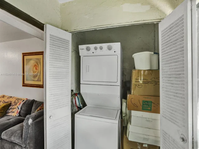 10571 Royal Palm Blvd # 10571, Coral Springs FL 33065