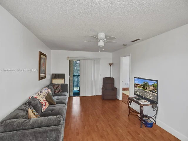 10571 Royal Palm Blvd # 10571, Coral Springs FL 33065
