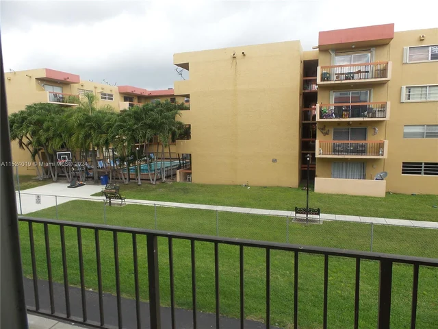 399 NW 72nd Ave # 209, Miami FL 33126