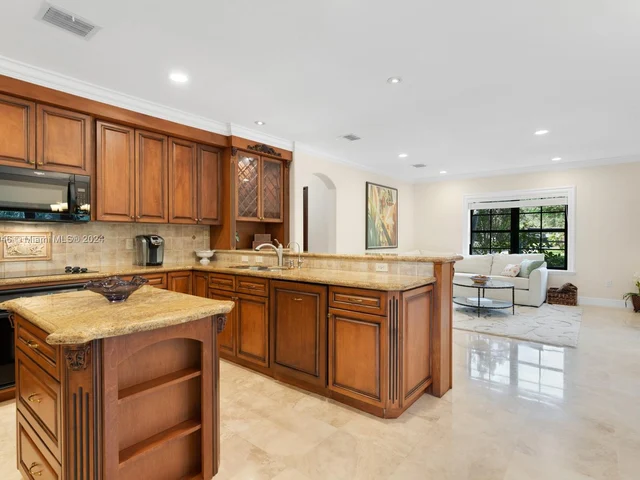 12301 Vista Ln, Pinecrest FL 33156